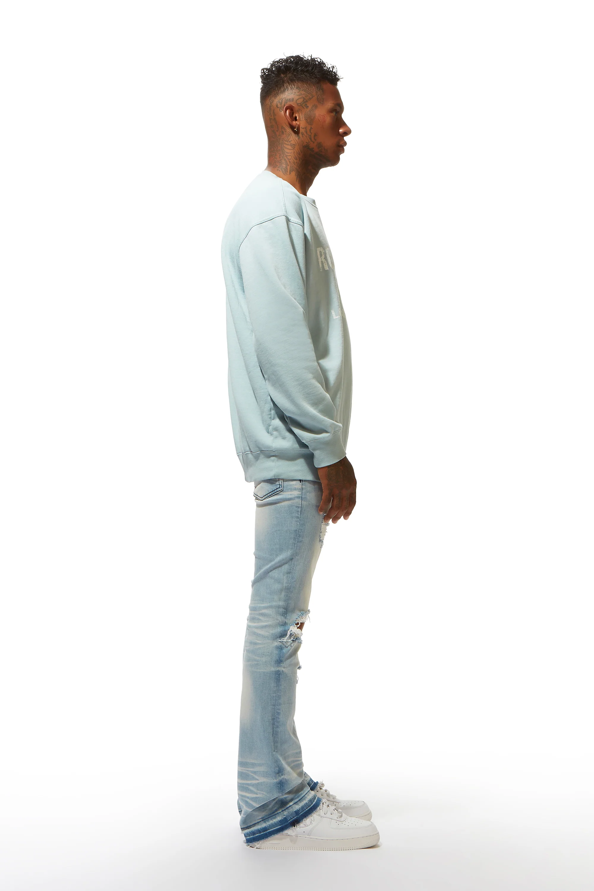 Telly Light Blue Graphic Crewneck - Image 7