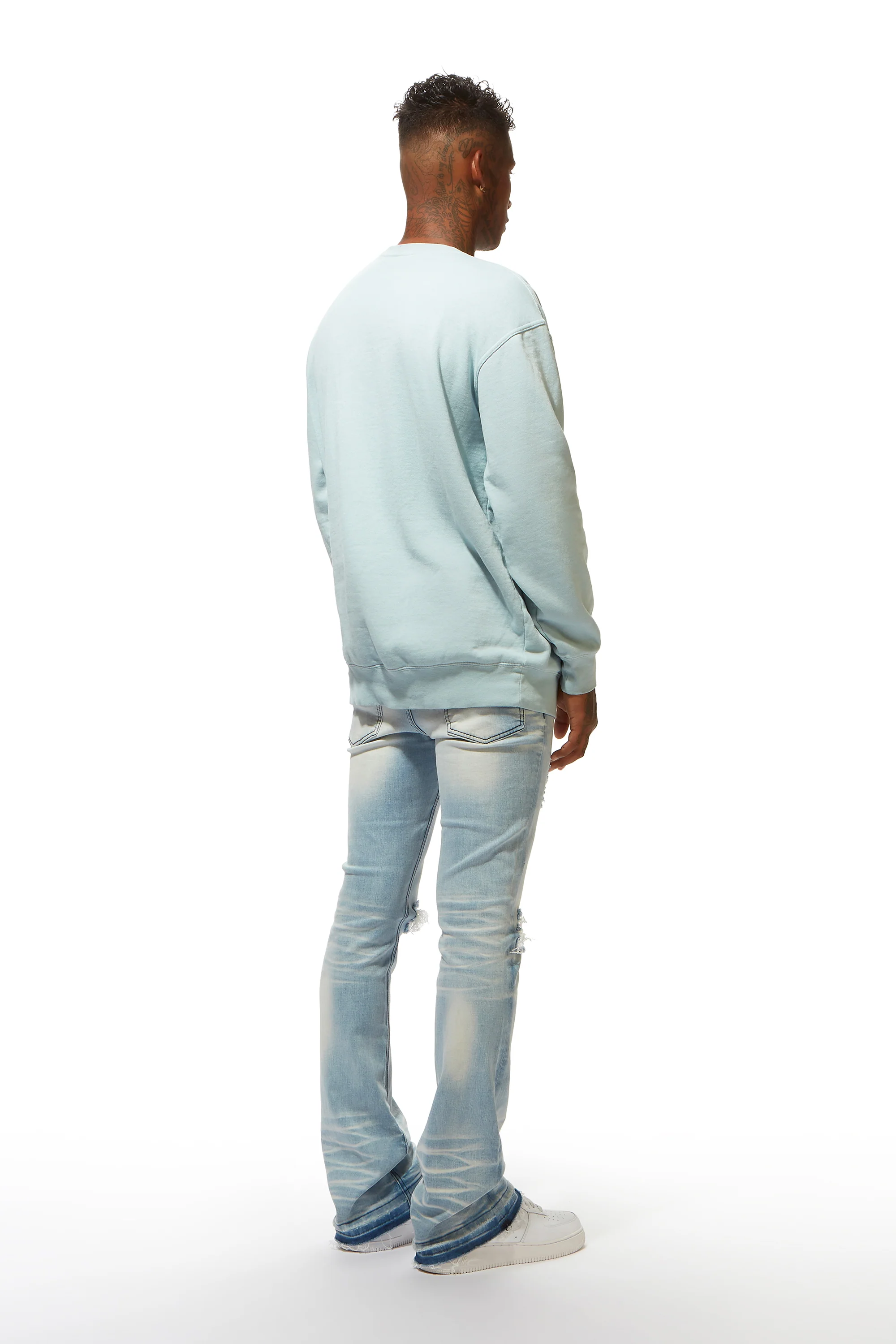 Telly Light Blue Graphic Crewneck - Image 9