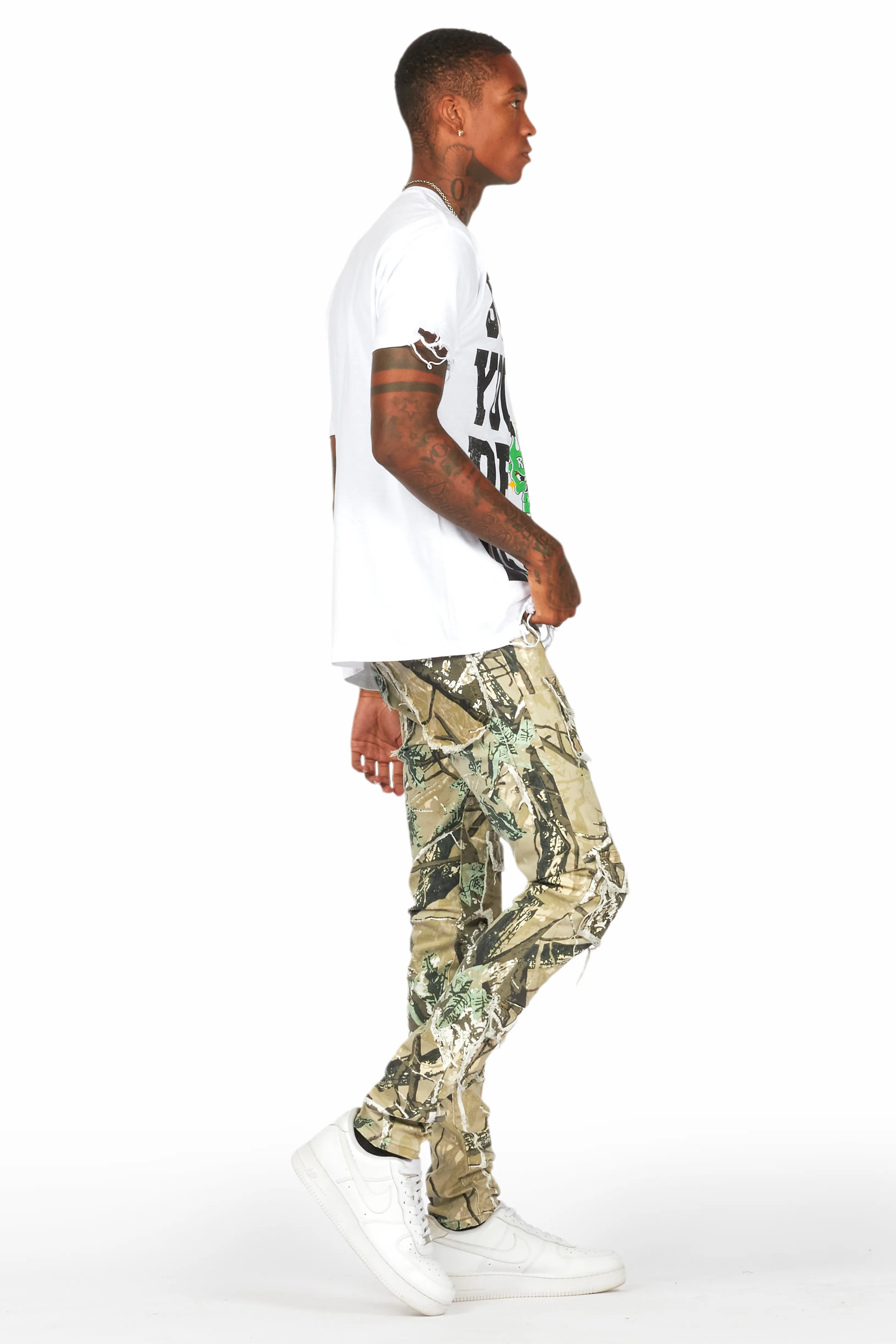 Tarl White Oversized Graphic T-Shirt - Image 10
