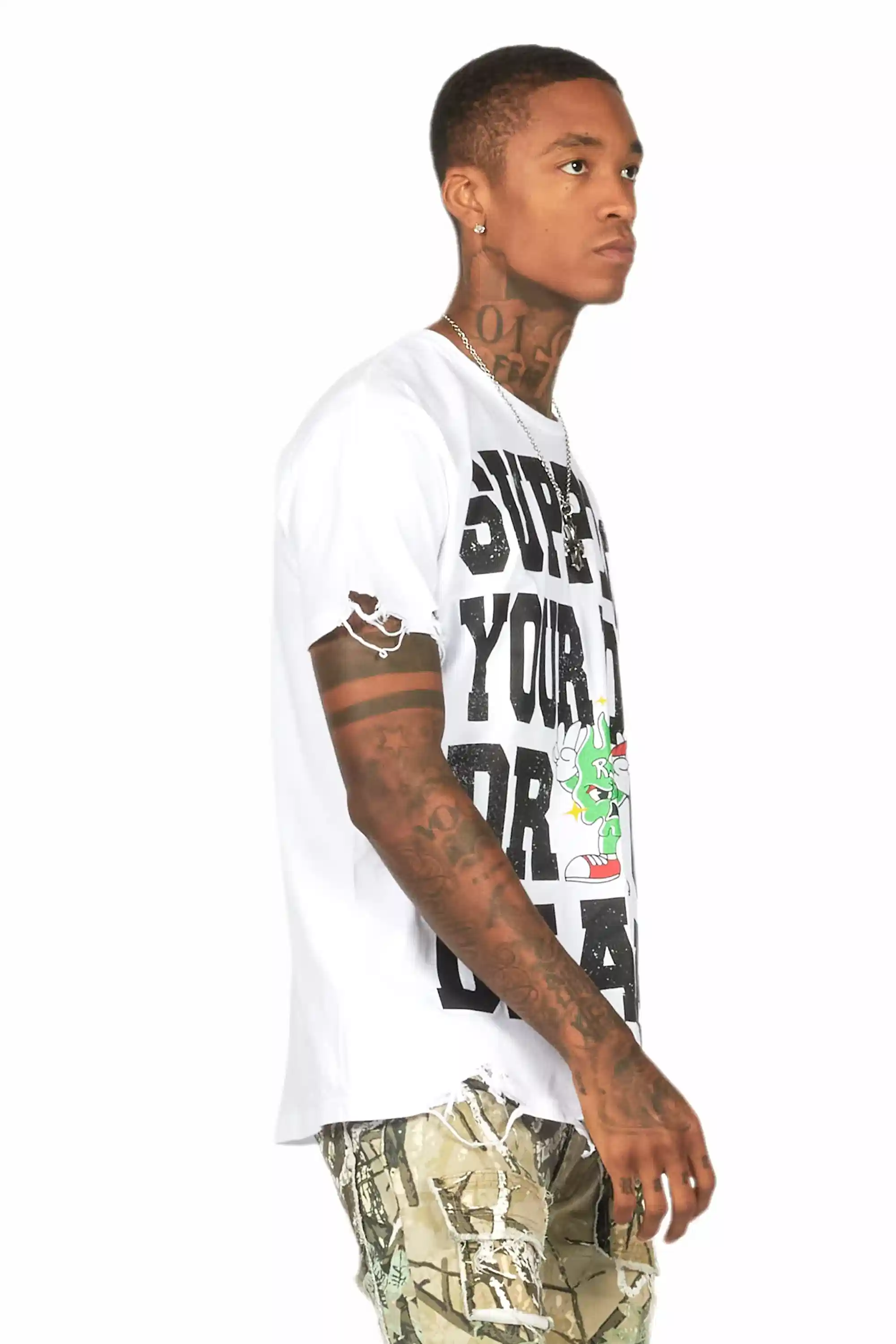 Tarl White Oversized Graphic T-Shirt - Image 6