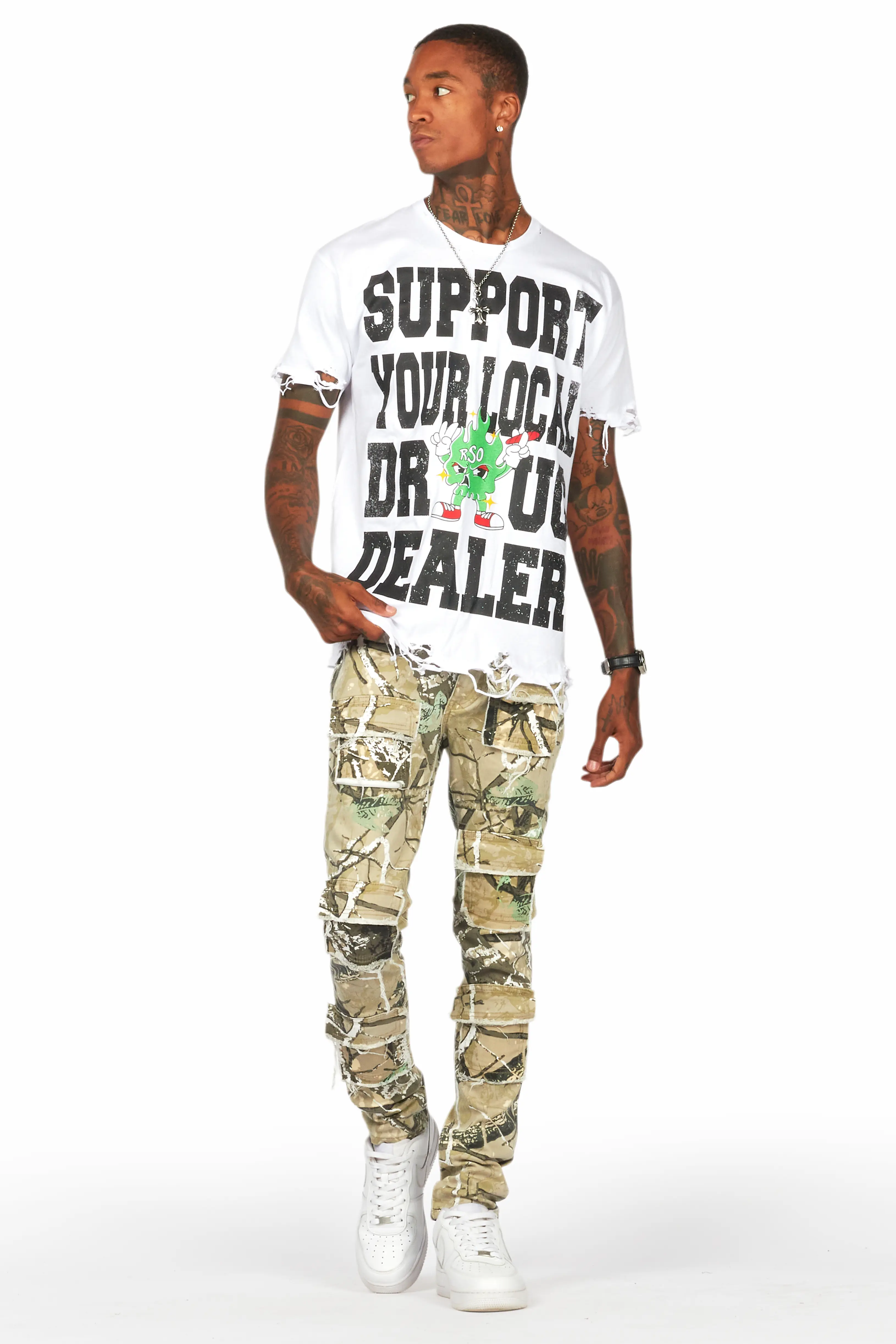 Tarl White Oversized Graphic T-Shirt - Image 8