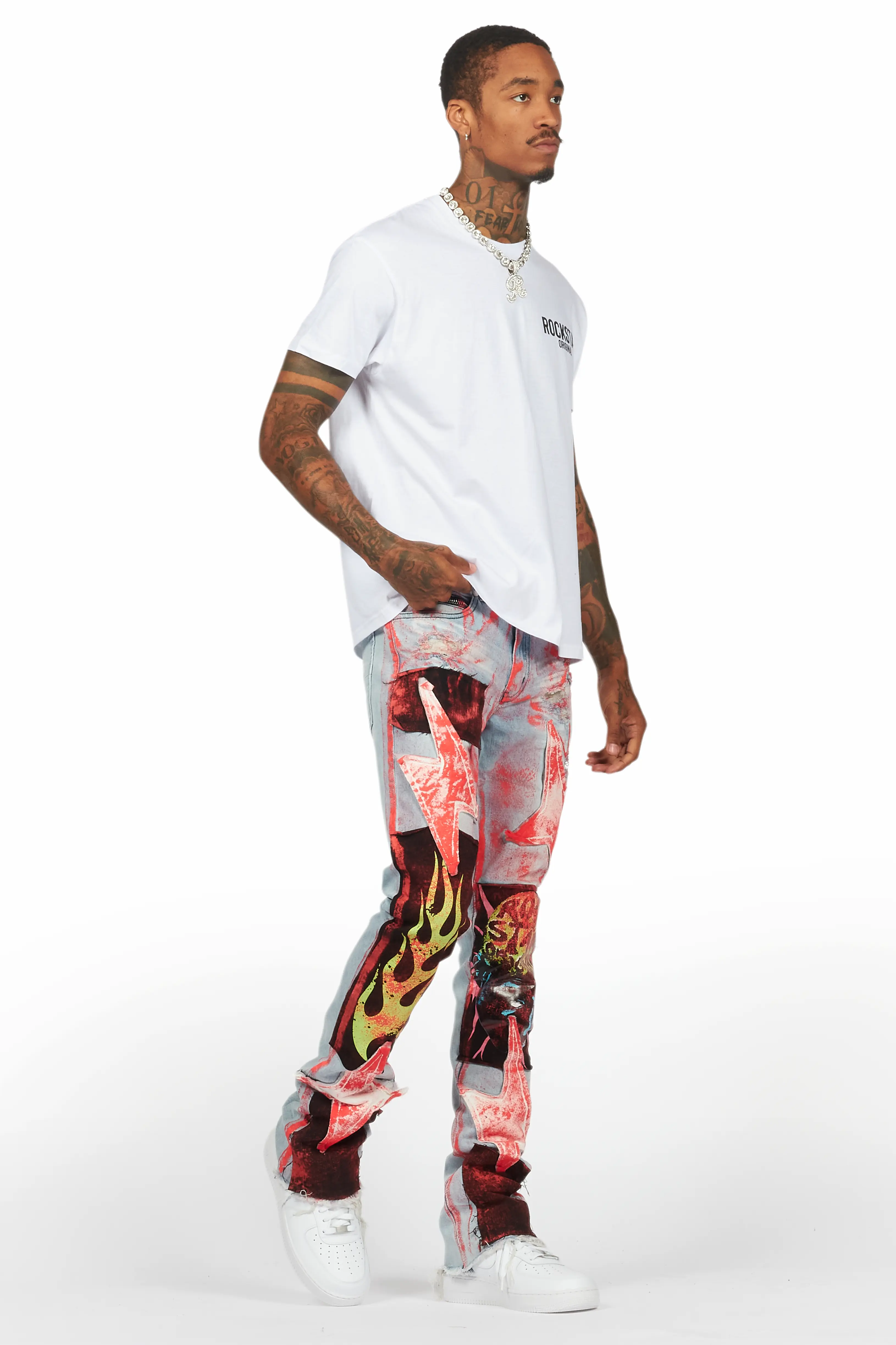 Sana White/Black Graphic T-Shirt - Image 14