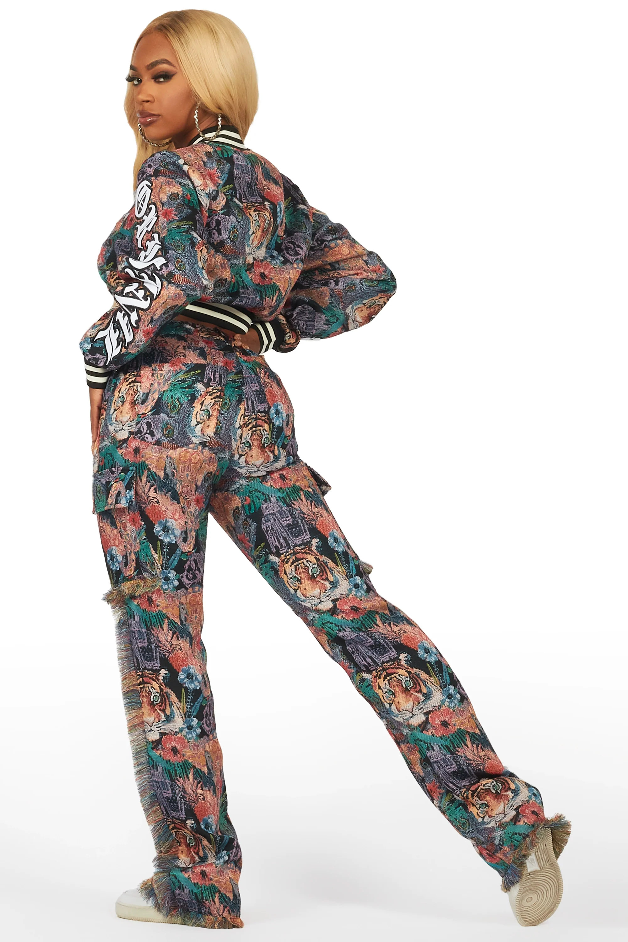 Carlia Black Tapestry Set - Image 4